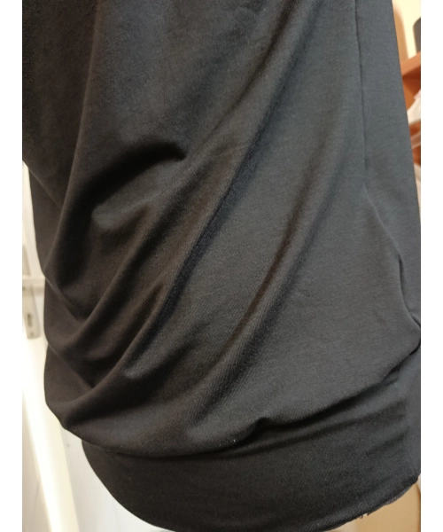 Tunika Alma - czarna z lejącym dekoltem typu woda